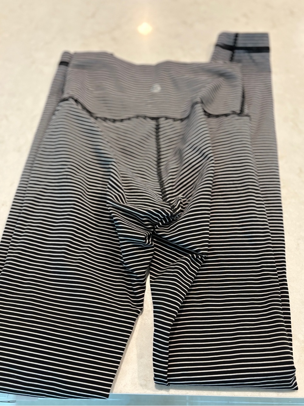 Lululemon Wonder Under Parallel Stripe Leggings Size 2 ✨🖤 - Picture 3 of 8